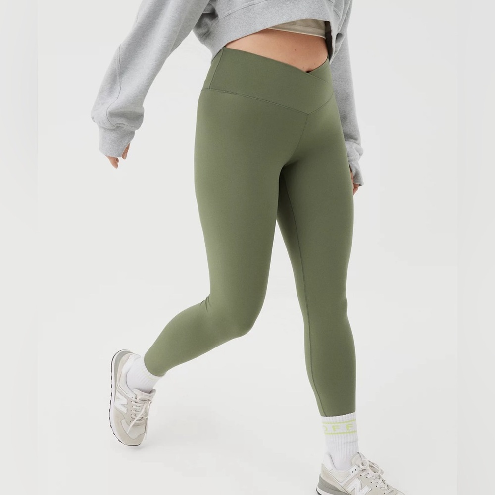 Aerie “Real Me 3/4 Crop Hi-Rise Legging”